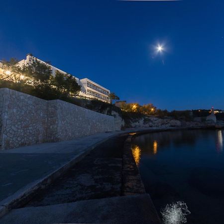Hotel Rooms Roccia Novigrad  Екстериор снимка