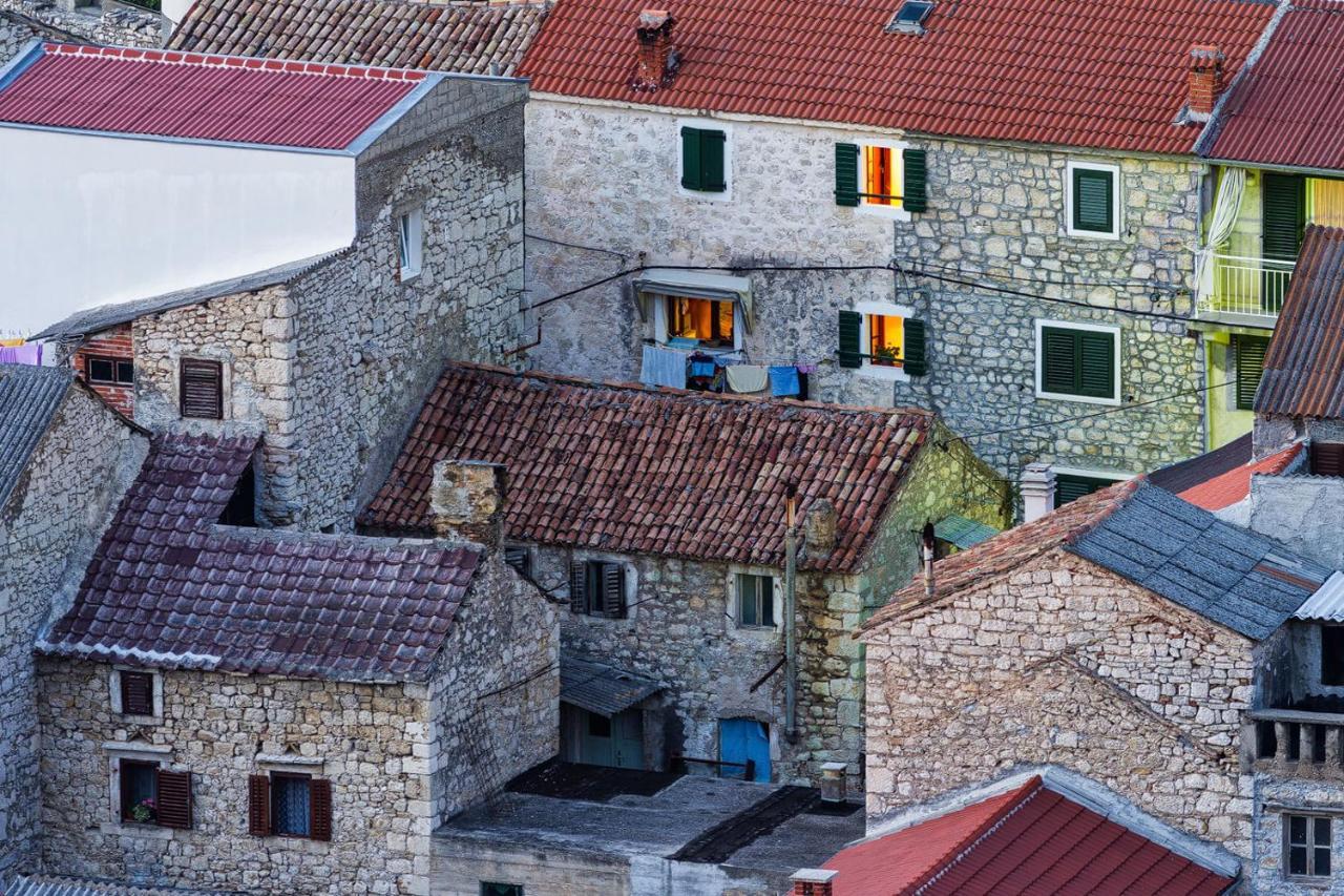 Hotel Rooms Roccia Novigrad  Екстериор снимка
